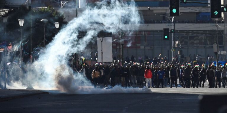 Em meio a protestos, Bolívia revoga lei que limitava estado de exceção em-meio-a-protestos,-bolivia-revoga-lei-que-limitava-estado-de-excecao