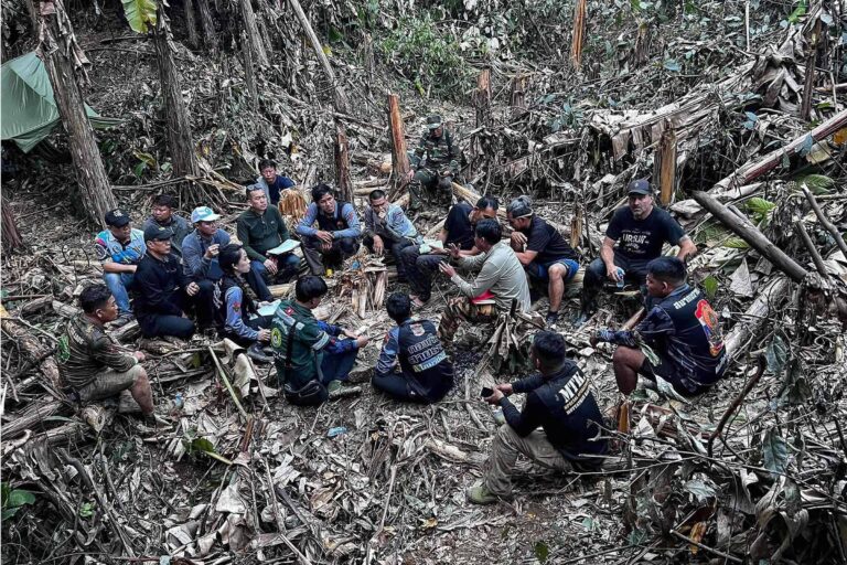 socorristas-encontram-com-vida-5-dos-7-desaparecidos-em-caverna-no-laos;-veja-video