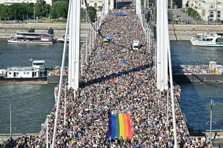 Hungria autoriza marcha do orgulho LGBTQIA+ em Budapeste após fim do governo Orbán hungria-autoriza-marcha-do-orgulho-lgbtqia+-em-budapeste-apos-fim-do-governo-orban