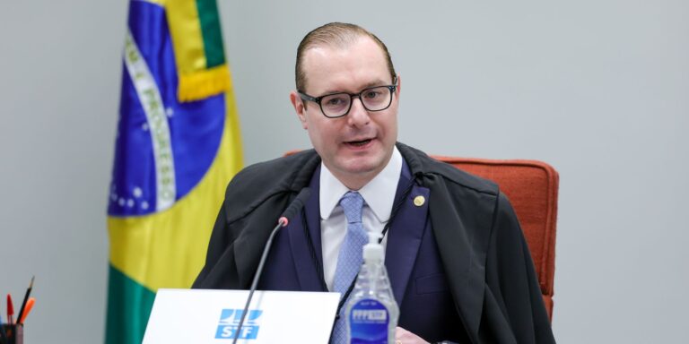 Zanin decide que STF vai julgar caso de venda de sentenças no STJ zanin-decide-que-stf-vai-julgar-caso-de-venda-de-sentencas-no-stj