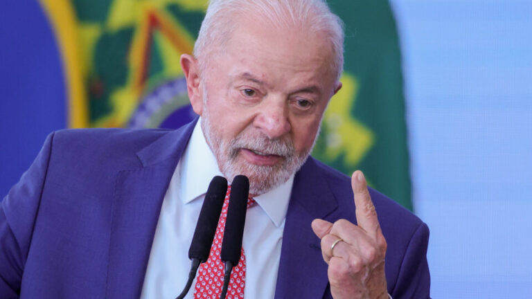 advogado-da-trump-media-cita-lula-e-diz-que-pcc-e-cv-sao-ameaca-global