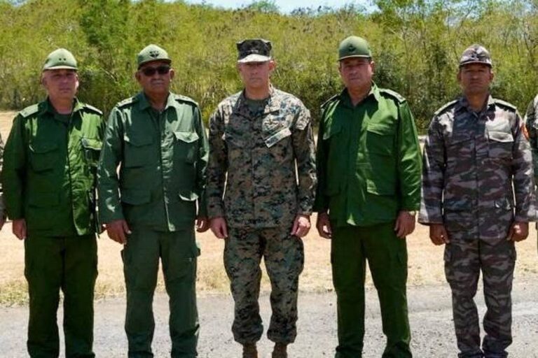 eua-e-cuba-discutem-seguranca-em-raro-encontro-militar-em-guantanamo