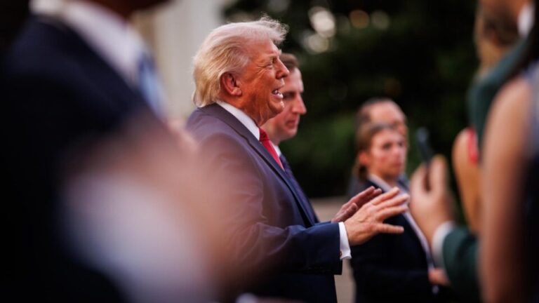 Médico diz que Trump está com saúde excelente, mas recomenda exercícios e perder peso medico-diz-que-trump-esta-com-saude-excelente,-mas-recomenda-exercicios-e-perder-peso