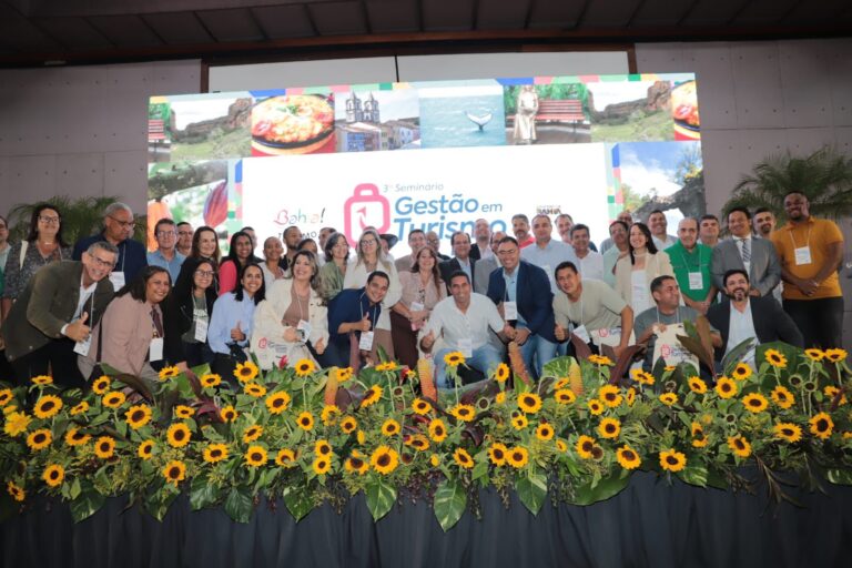 Seminário reúne gestores municipais para fortalecer atividade nas 13 zonas turísticas da Bahia seminario-reune-gestores-municipais-para-fortalecer-atividade-nas-13-zonas-turisticas-da-bahia