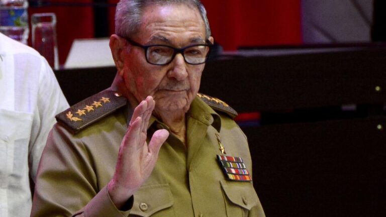 mp-da-florida-diz-que-aguarda-apresentacao-de-raul-castro-nos-eua:-nao-foi-espetaculo