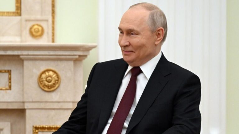 russia-promete-ampliar-cooperacao-com-cuba-em-meio-a-pressao-dos-eua