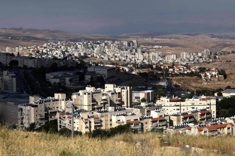ministro-extremista-de-israel-anuncia-expansao-de-assentamentos-ilegais-na-cisjordania-ocupada