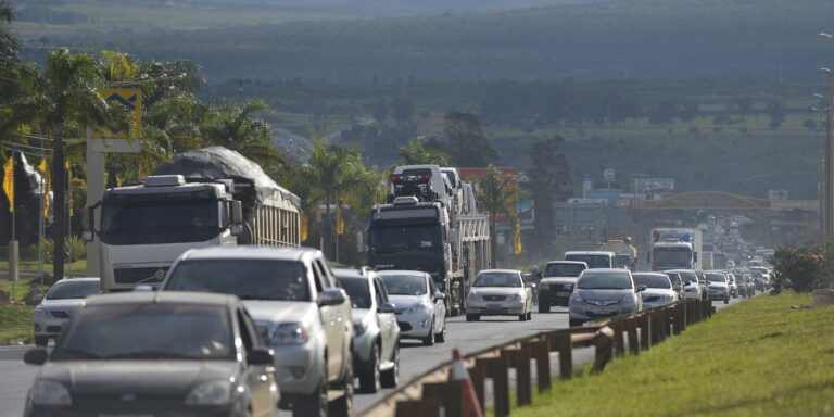 feriado-de-corpus-christi-movimenta-estradas-e-aeroportos-do-pais