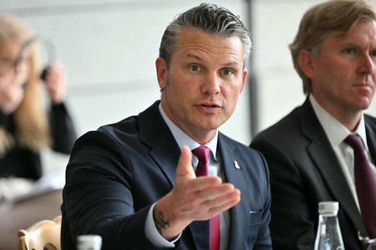 secretario-de-trump-compara-dia-d-a-‘invasao’-de-imigrantes-na-europa