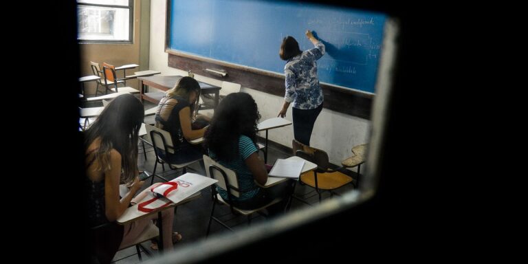 Professores de licenciatura podem se inscrever em premiação até dia 8 professores-de-licenciatura-podem-se-inscrever-em-premiacao-ate-dia-8