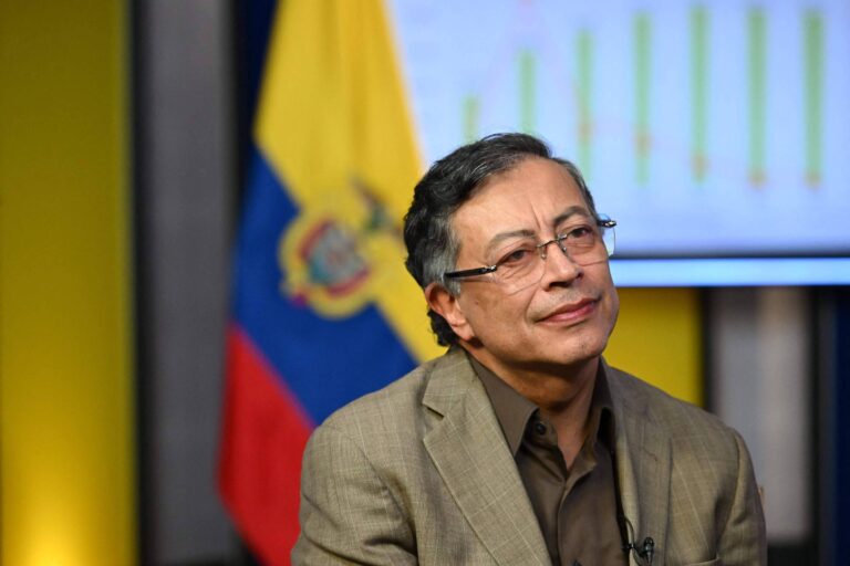 petro-reage-com-saudacao-nazista-a-texto-que-defende-candidatura-de-espriella