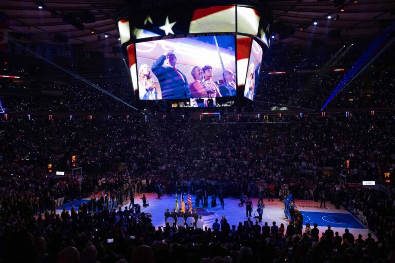 Trump é recebido com vaias em jogo das finais da NBA, em Nova York; veja vídeo trump-e-recebido-com-vaias-em-jogo-das-finais-da-nba,-em-nova-york;-veja-video