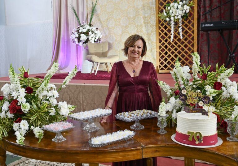 Maria José Edington celebra 70 anos cercada pelo carinho da família e amigos maria-jose-edington-celebra-70-anos-cercada-pelo-carinho-da-familia-e-amigos