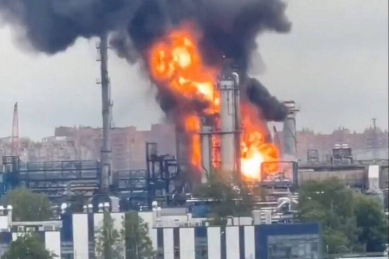 drone-ucraniano-atinge-maior-refinaria-da-regiao-de-moscou