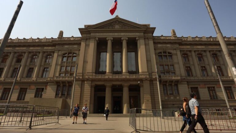 Supremo do Chile abre processo para destituir mais de 50 juízes acusados de fraude no país supremo-do-chile-abre-processo-para-destituir-mais-de-50-juizes-acusados-de-fraude-no-pais