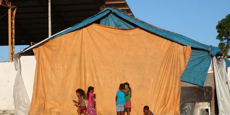 justica-obriga-amazonas-e-manaus-a-socorrerem-indigenas-warao