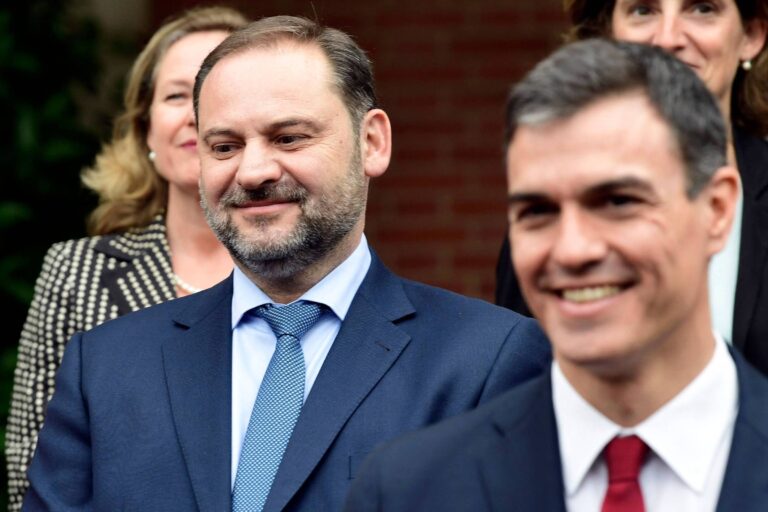 Ex-ministro de Sánchez é condenado a 24 anos por corrupção e abre crise política na Espanha ex-ministro-de-sanchez-e-condenado-a-24-anos-por-corrupcao-e-abre-crise-politica-na-espanha