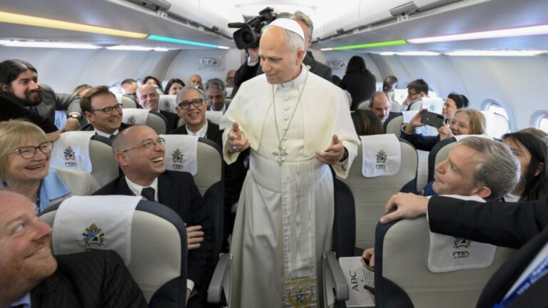 Papa avisa que nenhum médico deve decidir sobre a vida de um embrião papa-avisa-que-nenhum-medico-deve-decidir-sobre-a-vida-de-um-embriao