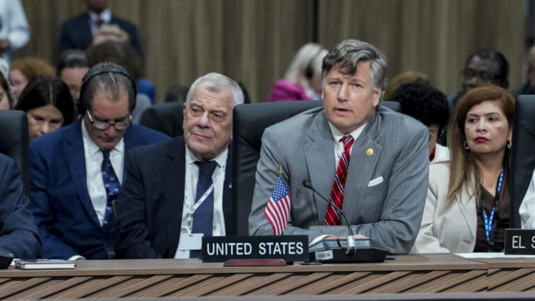 Na OEA, EUA defendem governo da Bolívia e endurecem discurso contra Cuba na-oea,-eua-defendem-governo-da-bolivia-e-endurecem-discurso-contra-cuba