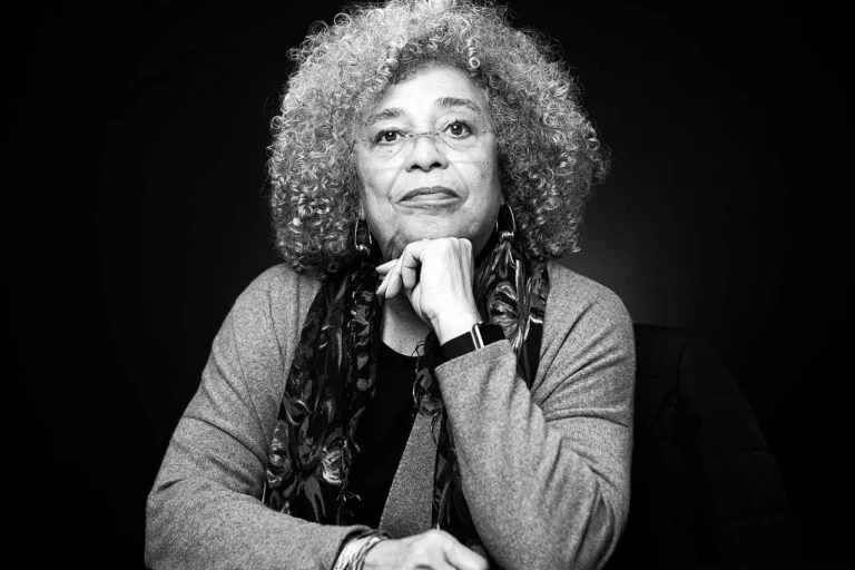 Angela Davis estará na Festa Literária Internacional de Paraty pela primeira vez angela-davis-estara-na-festa-literaria-internacional-de-paraty-pela-primeira-vez