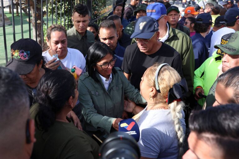 regime-da-venezuela-e-acusado-de-politizar-ajuda-apos-terremotos