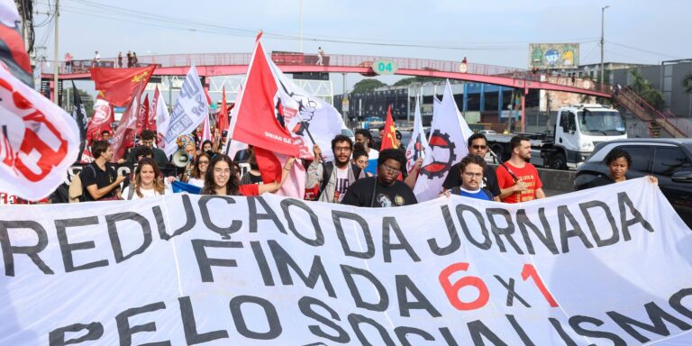 Ato no Rio abre mobilização para pressionar Senado pelo fim da 61 ato-no-rio-abre-mobilizacao-para-pressionar-senado-pelo-fim-da-61