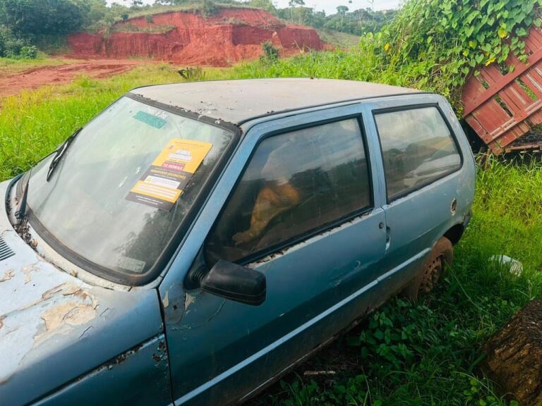 Prefeitura começa a retirar veículos abandonados das ruas de Valença prefeitura-comeca-a-retirar-veiculos-abandonados-das-ruas-de-valenca