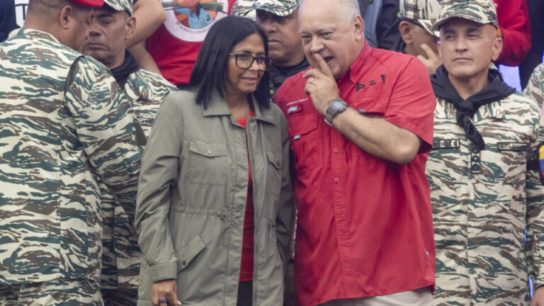 regime-chavista-entrega-chefia-de-setor-petroquimico-a-irmao-de-aliado-de-maduro