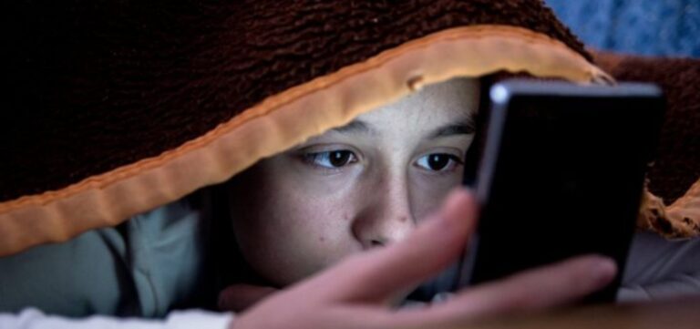 senado-aprova-projeto-que-aumenta-penas-para-crimes-sexuais-digitais-contra-criancas