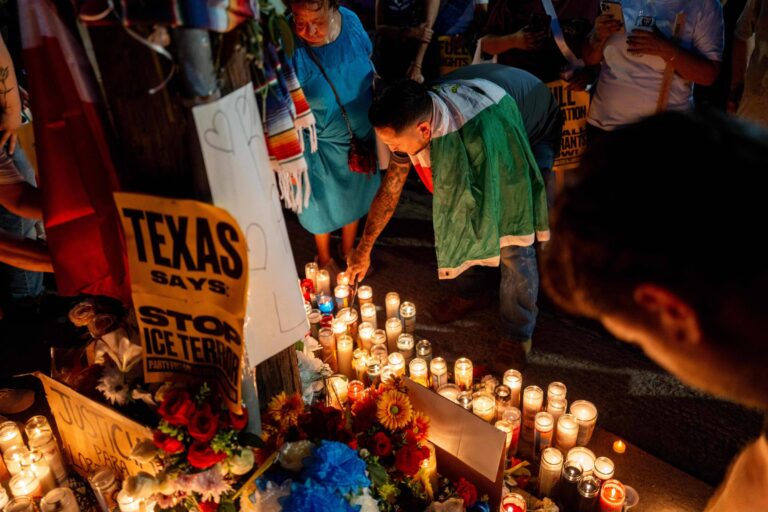manifestantes-protestam-em-houston-apos-morte-de-cidadao-mexicano-em-abordagem-do-ice