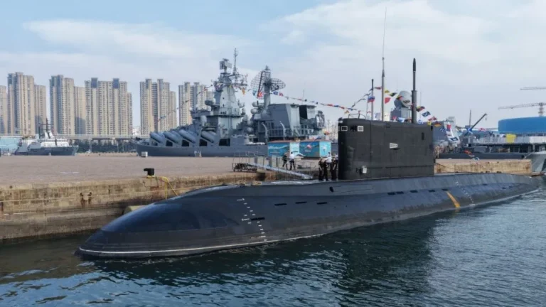 china-e-russia-ampliam-cooperacao-militar-e-pequim-testa-missil-nuclear-no-pacifico