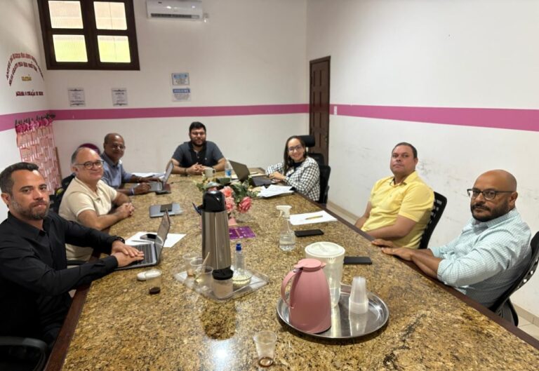 gestao-de-nilo-pecanha-avanca-nas-discussoes-sobre-valorizacao-dos-profissionais-da-educacao