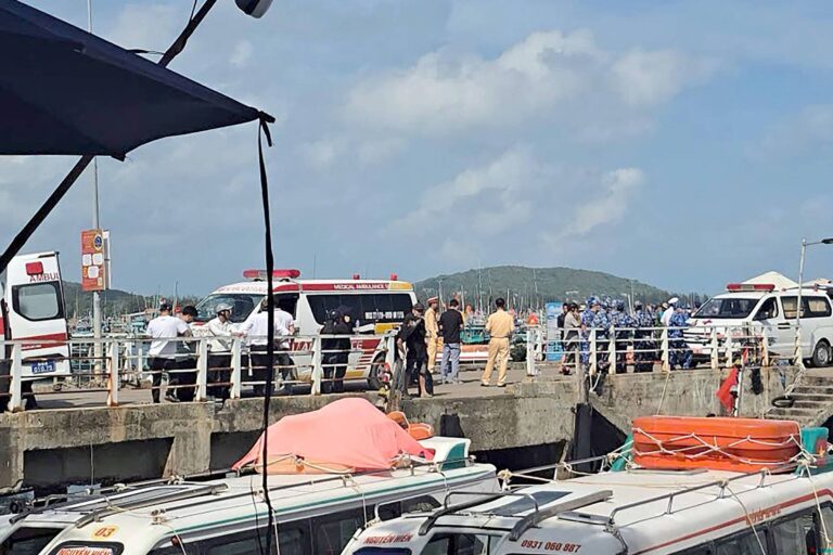 acidente-com-barco-de-turismo-mata-15-pessoas-no-vietna