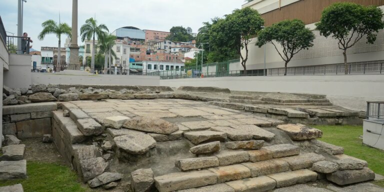 Justiça dá 30 dias para União iniciar obras do Cais do Valongo justica-da-30-dias-para-uniao-iniciar-obras-do-cais-do-valongo