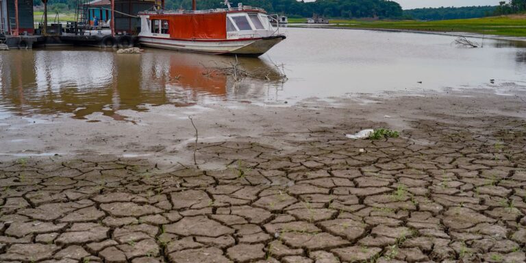 eventos-extremos-causaram-quase-5-mil-mortes-no-brasil,-mostra-estudo