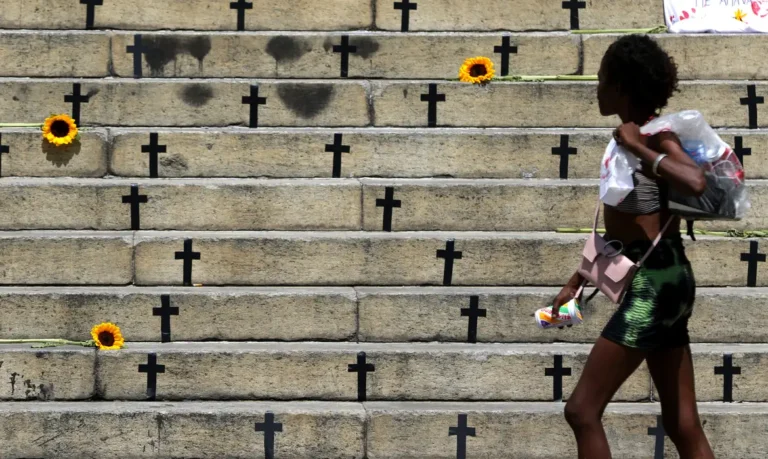 Mortes violentas caem 8,2% no país em 2025; feminicídios aumentam 4% mortes-violentas-caem-8,2%-no-pais-em-2025;-feminicidios-aumentam-4%