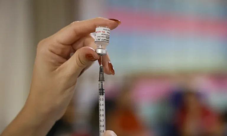 Pesquisa mostra que vacinação diminuiu prevalência de HPV ente jovens pesquisa-mostra-que-vacinacao-diminuiu-prevalencia-de-hpv-ente-jovens