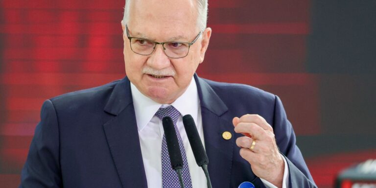 Fachin repudia fala de Milei contra Moraes e reafirma autonomia do STF fachin-repudia-fala-de-milei-contra-moraes-e-reafirma-autonomia-do-stf