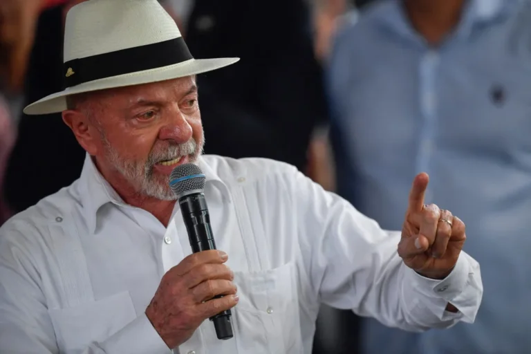 em-artigo,-lula-responde-a-tarifaco-de-trump:-ninguem-vai-nos-derrotar-com-base-em-mentiras