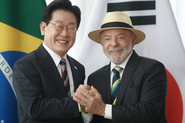 lula-anuncia-missao-a-frigorificos-brasileiros-para-liberar-carne-a-mercado-da-coreia-do-sul