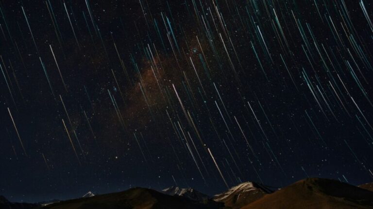 Chuva de meteoros de julho poderá ser observada no Brasil? Confira chuva-de-meteoros-de-julho-podera-ser-observada-no-brasil?-confira