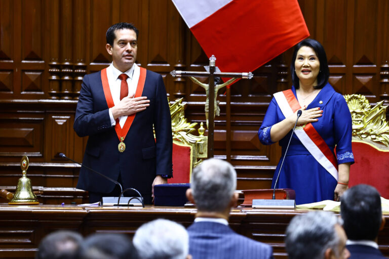 keiko-toma-posse-no-peru-e-fala-em-usar-forcas-armadas-para-combater-crime