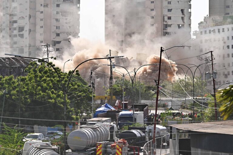 venezuela-comeca-a-demolir-predios-danificados-por-terremotos