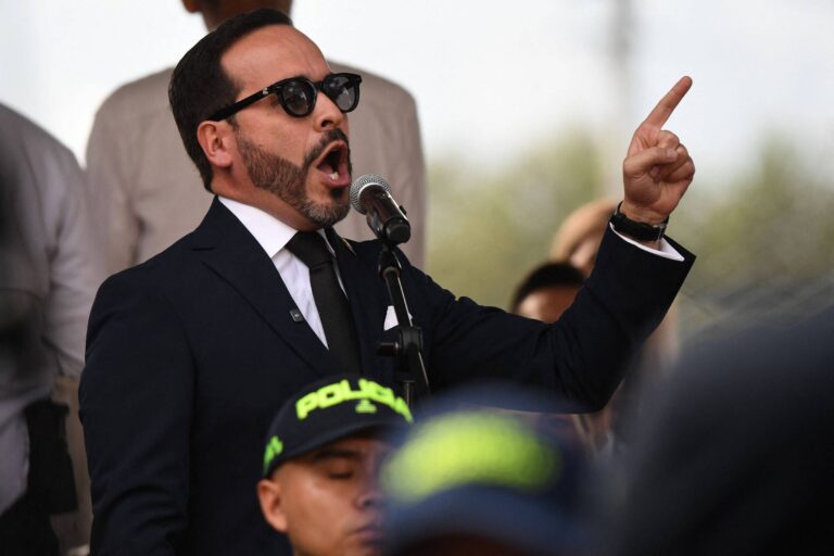 presidente-eleito-da-colombia-abandona-plano-de-cerimonia-militar-e-tomara-posse-fora-da-capital