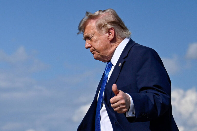trump-diz-que-suspendera-novos-ataques-ao-ira-em-busca-de-um-acordo-‘rapido’