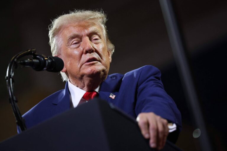 pela-primeira-vez-em-uma-decada,-americanos-confiam-mais-em-democratas-para-economia,-diz-pesquisa