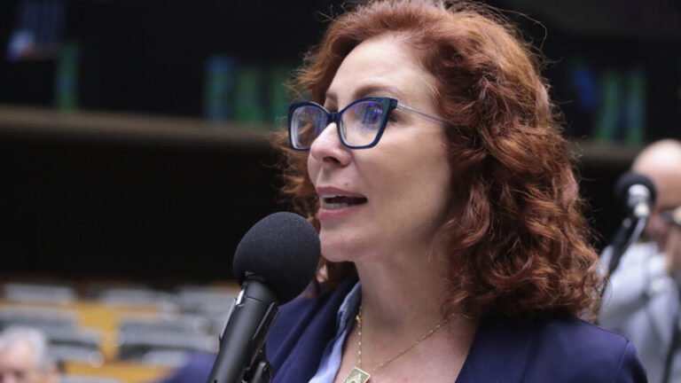 Defesa de Zambelli acionará Tribunal de Haia contra Moraes por perseguição política defesa-de-zambelli-acionara-tribunal-de-haia-contra-moraes-por-perseguicao-politica