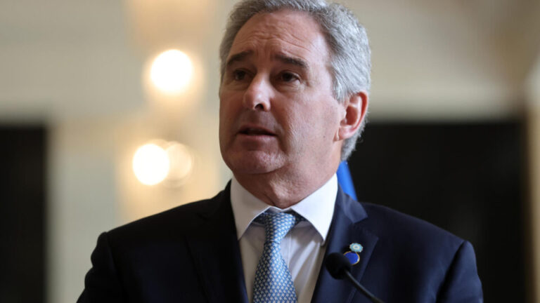 argentina-considera-lamentavel-rebaixamento-das-relacoes-com-brasil,-mas-descarta-acoes