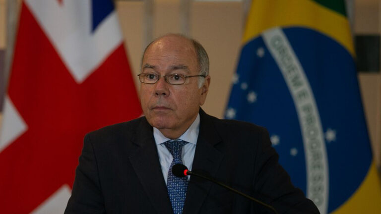 vieira-pede-fim-de-ataques-de-milei-para-normalizar-relacao-com-argentina