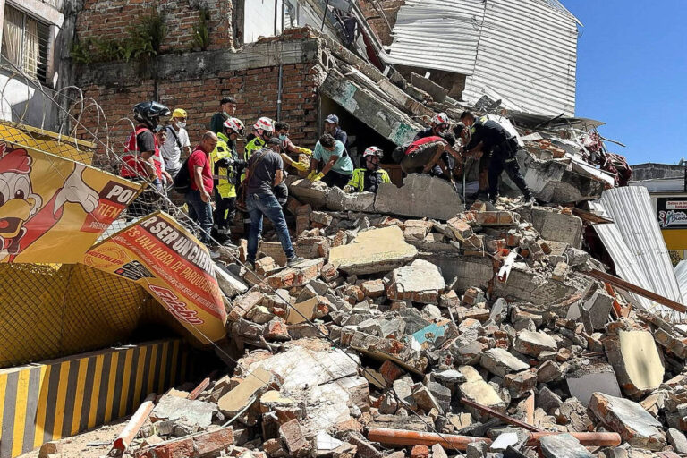 terremoto-de-grande-magnitude-na-colombia-derruba-predios-e-mata-ao-menos-111